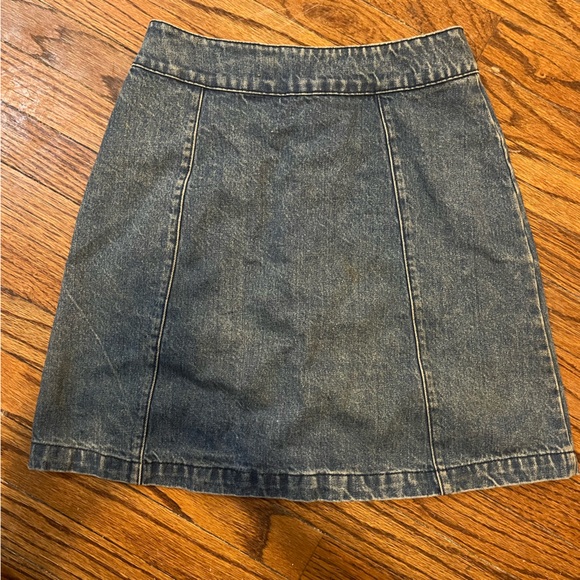 Blue denim skirt - Picture 2 of 2